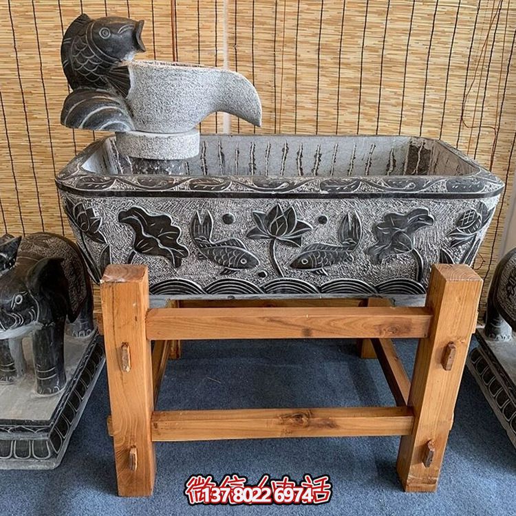 青石仿古長(zhǎng)方形庭院荷花流水魚(yú)缸雕塑 青石仿古長(zhǎng)方形庭院荷花流水魚(yú)缸雕塑