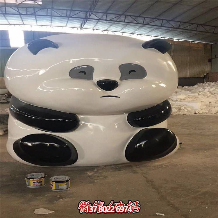 玻璃鋼雕塑熊貓公仔，環?？ㄍ〝[放裝飾商場