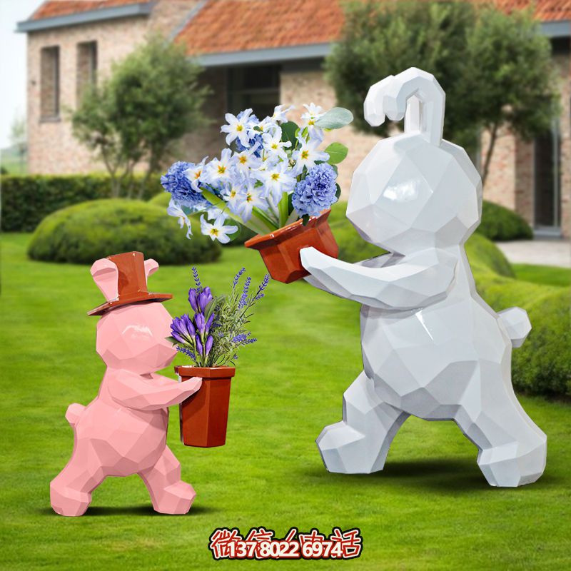 商業街兩只拿花籃的玻璃鋼兔子雕塑 商業街兩只拿花籃的玻璃鋼兔子雕塑