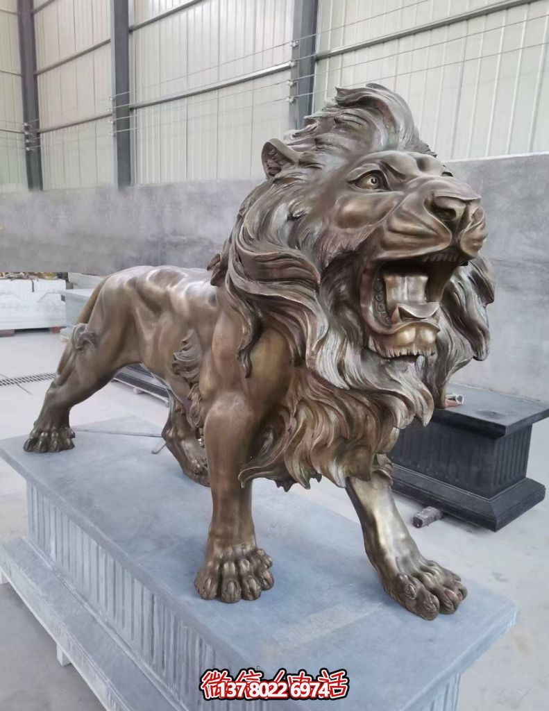 銅雕塑——鑄銅獅子，線條流暢，富有動感，栩栩如生